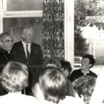 Ministranten, Gemeinderat mit Hw. Bischof Dr. Stecher, Pf. N Gemeinde Amlach - Kirchenvisitierung Mai 1985